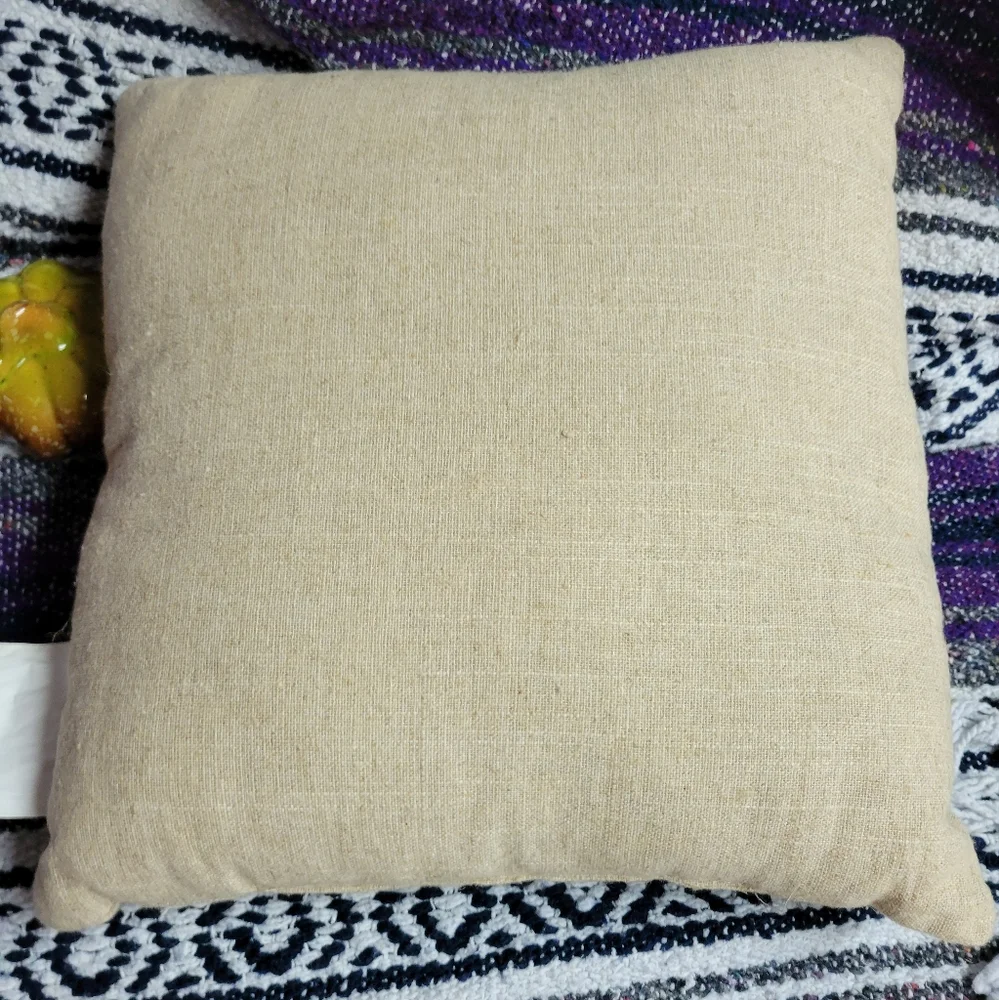 Laketown Treasures gently used